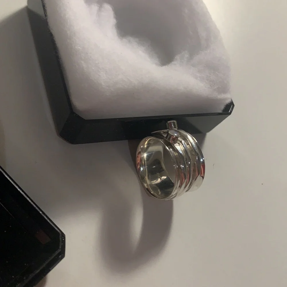 Silver Moon and Amethysts spin ring - Picture 3 of 4